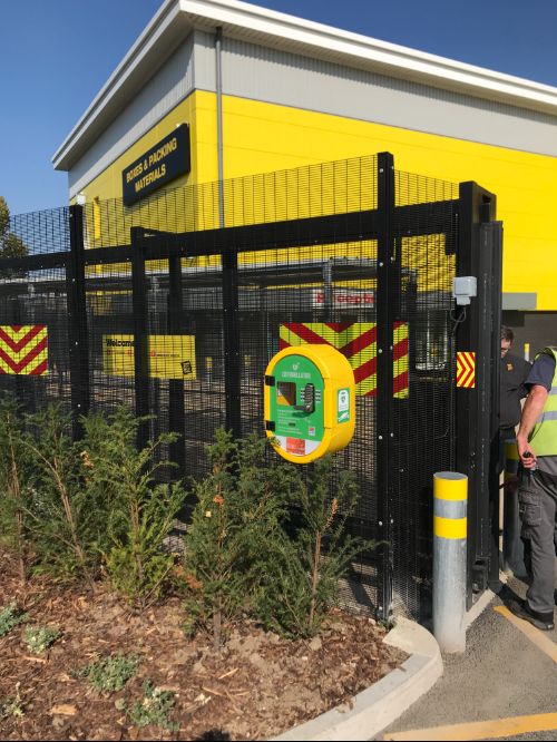Bracknell Defib.JPG