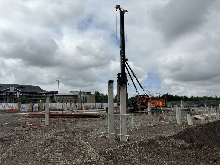 Staines Piling Rig.JPG