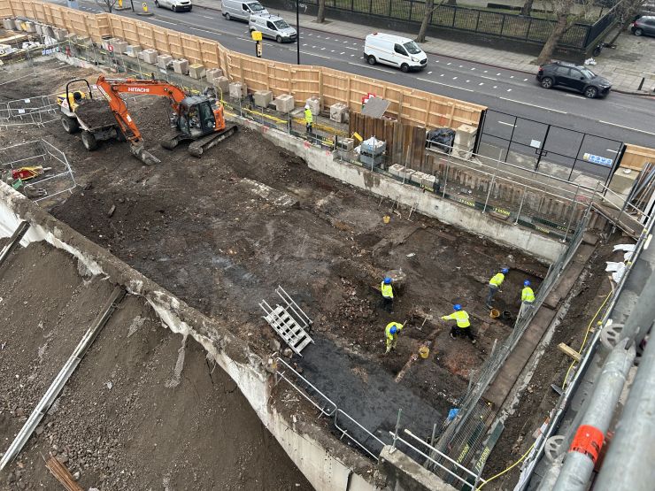 Wapping2 Archaeology works underway.JPG